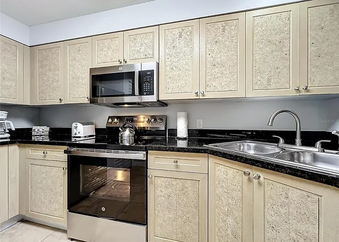 Spacious 3 Bed 3 Bath Luxury Condo 5 Min From Disney