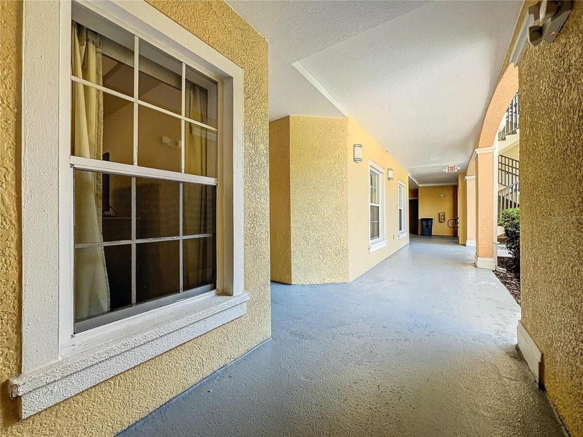 Spacious 3 Bed 3 Bath Luxury 5 Min From Appartement