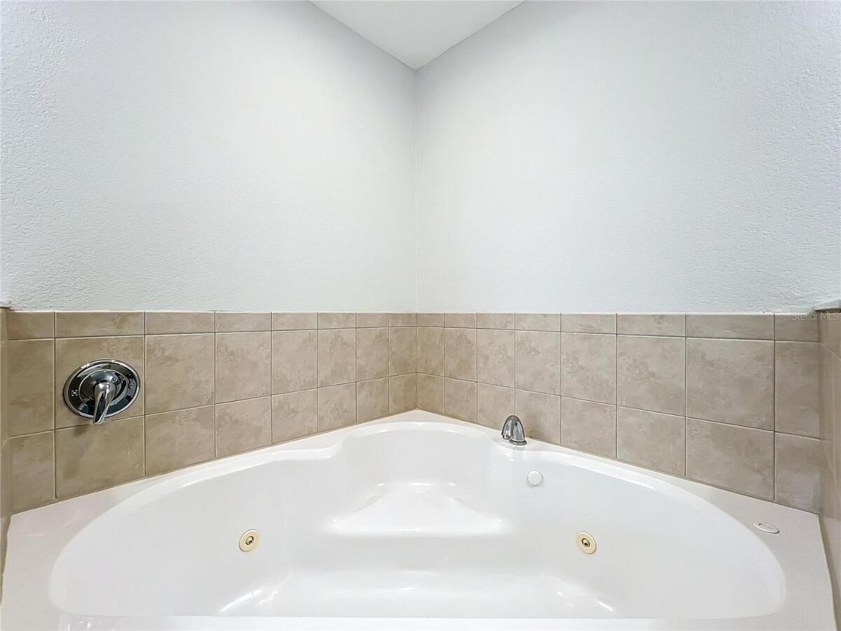 Spacious 3 Bed 3 Bath Luxury 5 Min From Appartement Orlando