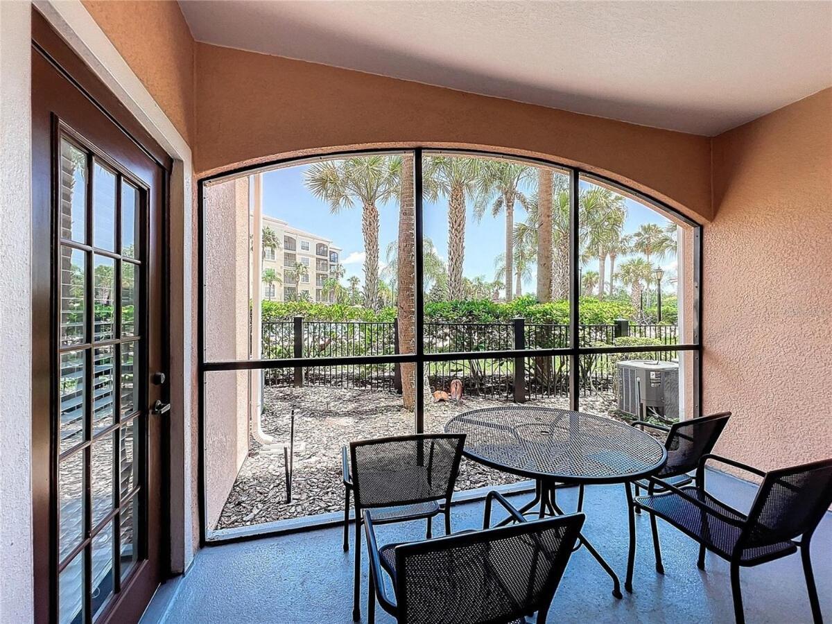 Spacious 3 Bed 3 Bath Luxury 5 Min From Appartement