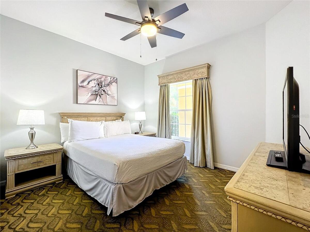 Spacious 3 Bed 3 Bath Luxury 5 Min From Appartement *